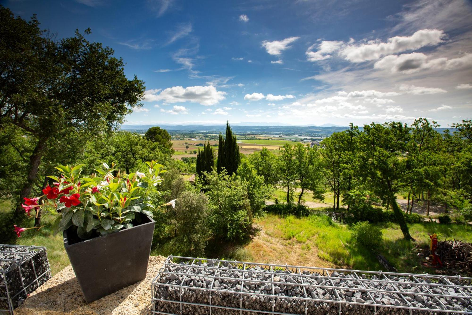 Domaine De La Mautanne Aparthotel Sainte-Tulle Exterior foto